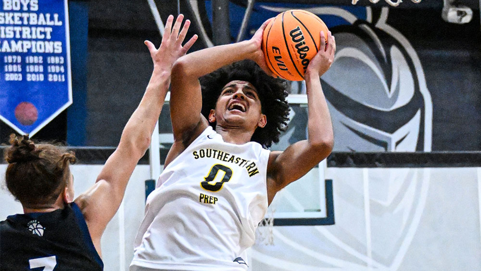 Beckham Black drives to the bucket