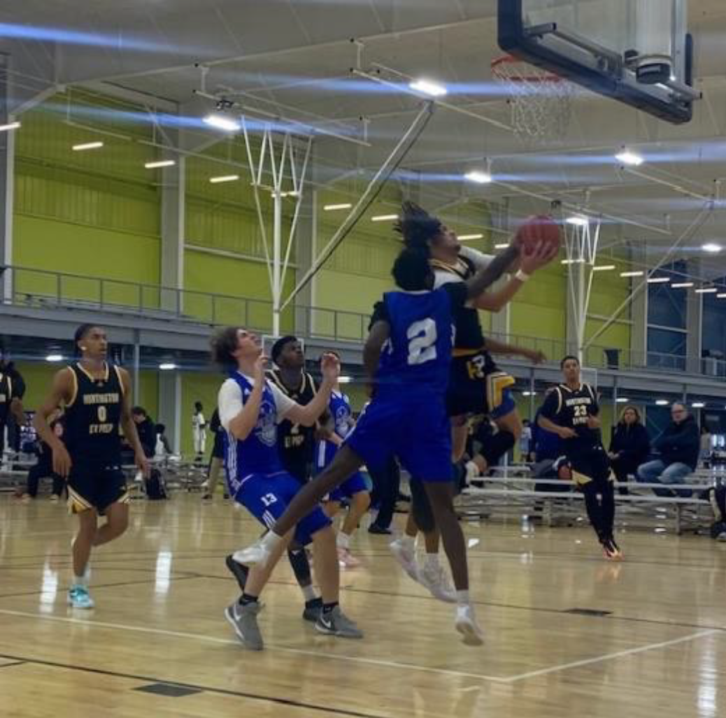 Huntington Prep on the drive to the hoop