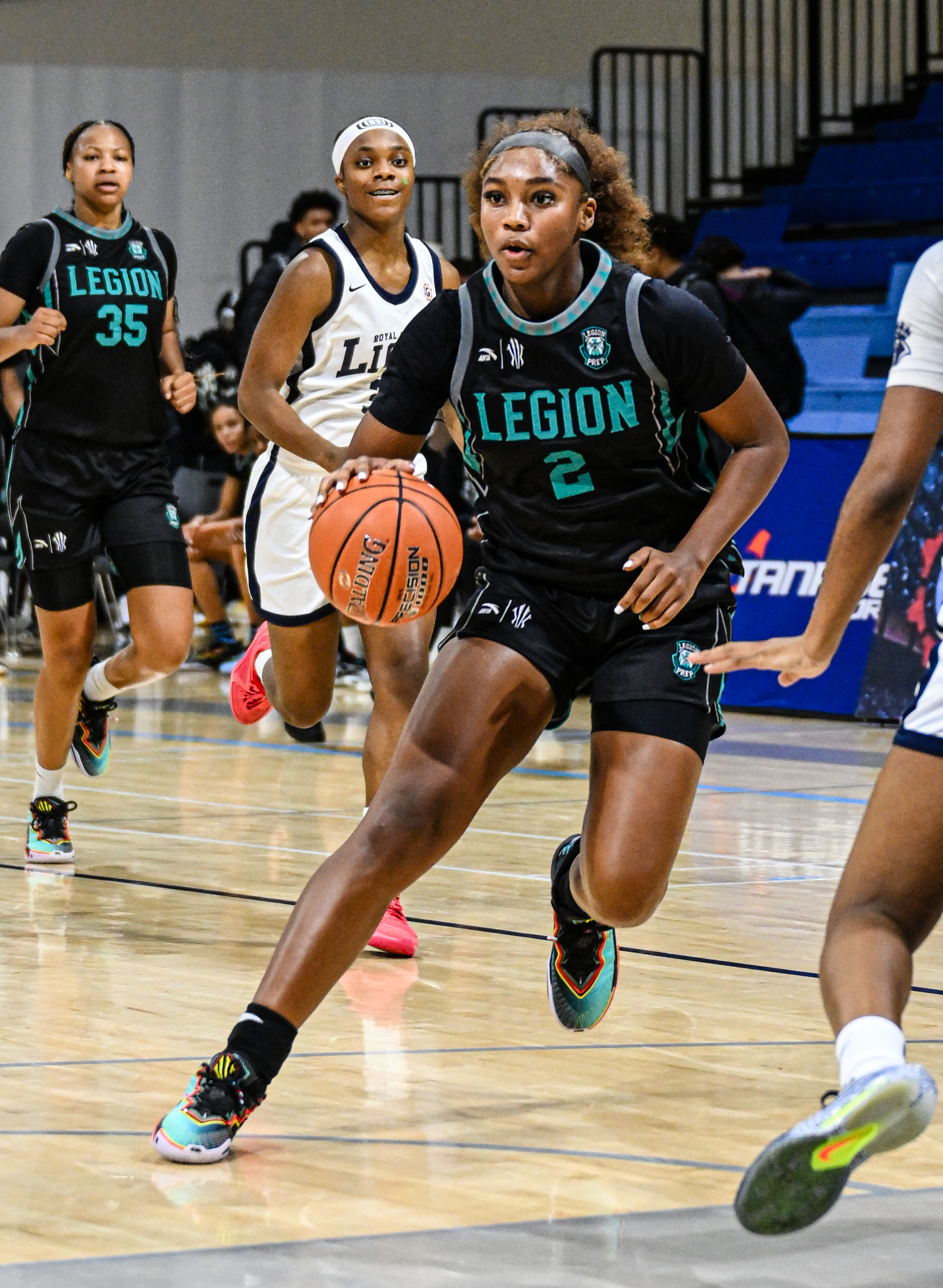 Jacy Abii runs the break for Legion Prep in Toronto Canada.