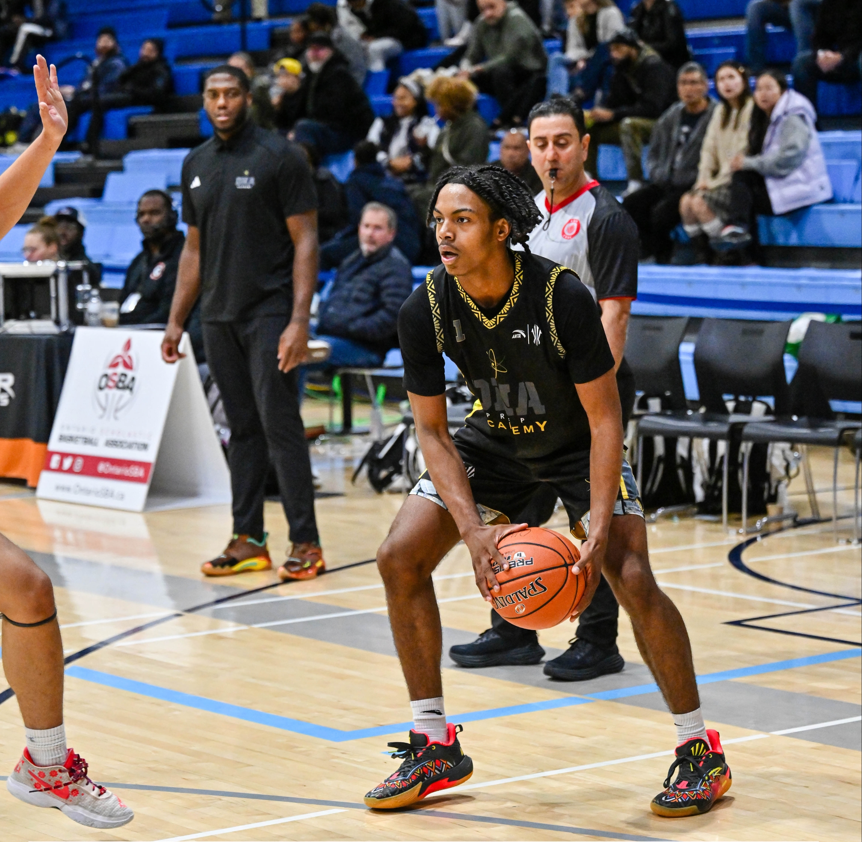 Coach Frank Robinson watches on in Toronto